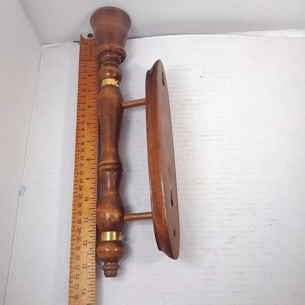Wooden Ships candle see